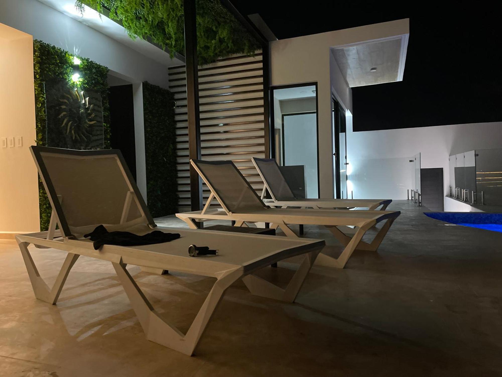 De Lujo * Playa del Carmen